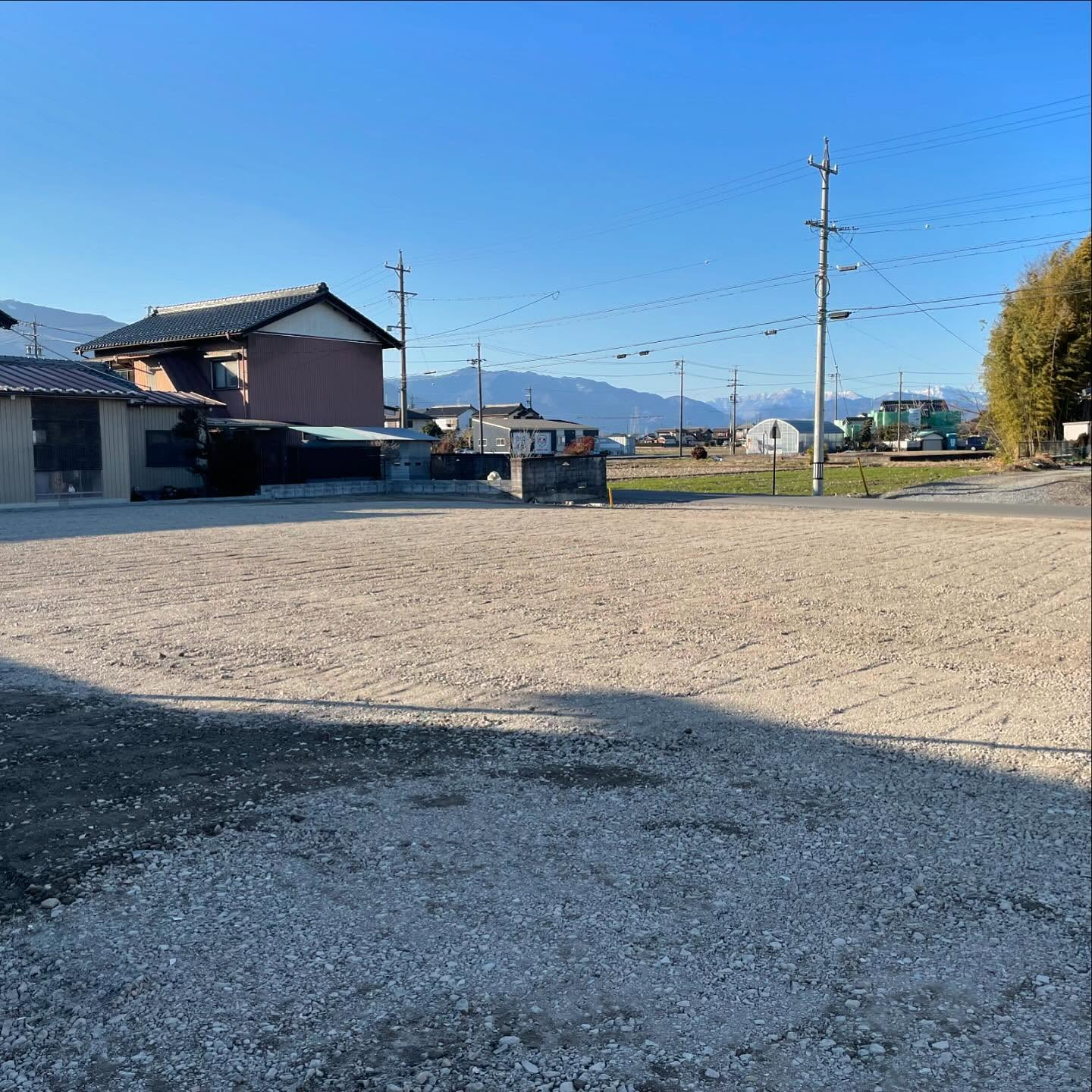 岐阜県神戸町にて、長年のお悩みだった樹木や草の管理問題を解決...