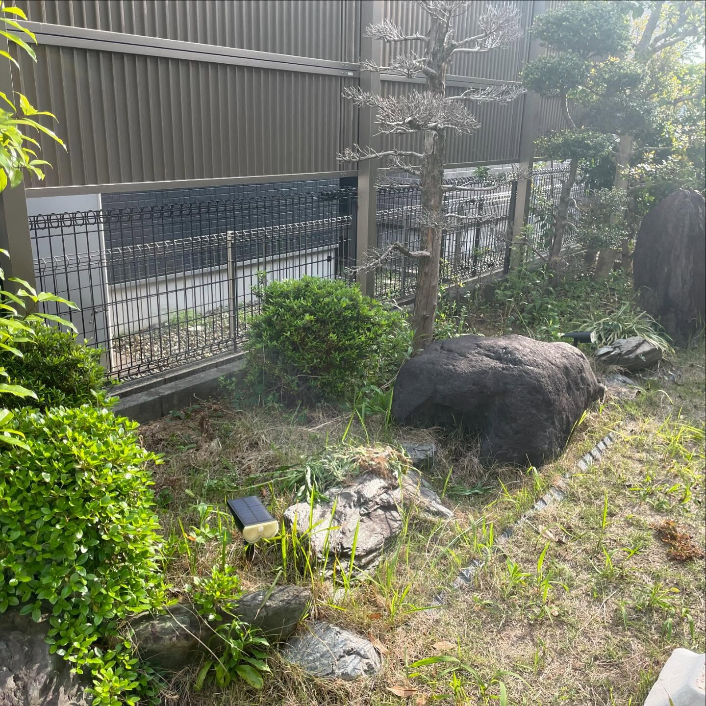 【庭石撤去・除草シート施工｜岐阜県大垣市】